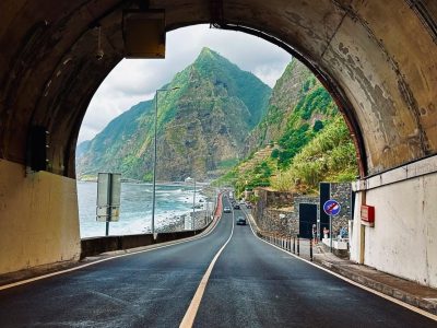 TUNNEL NAAR SAO VICENTE